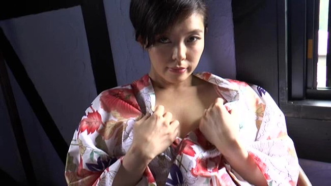 【おっぱい】現役美女プロボクサー、モデル、グラビアタレントとして活躍をしている郷司利也子さんのおっぱい画像がエロすぎる！【30枚】 28