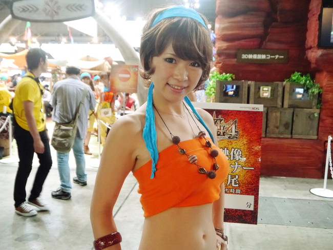 【おっぱい】東京ゲームショーで案内してくれるイベントコンパニオンの女の子のおっぱい画像がエロすぎる！【30枚】 08