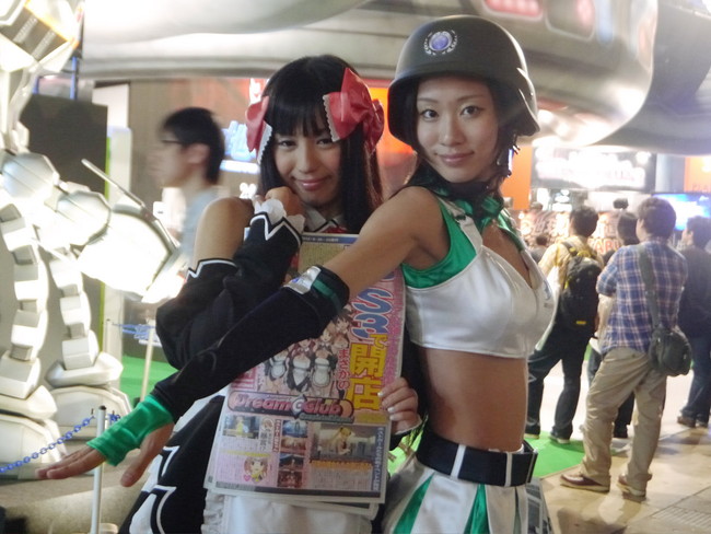 【おっぱい】東京ゲームショーで案内してくれるイベントコンパニオンの女の子のおっぱい画像がエロすぎる！【30枚】 09