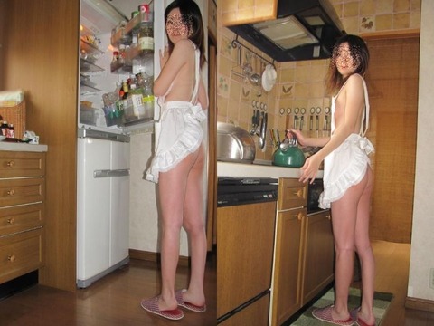 【裸エプロン】超美乳のお姉さん達が裸エプロンで待ち構えてたらそのままキッチンで立ちバック挿入したくなる件ww01